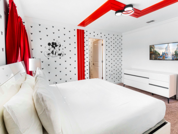 5-Bedroom Villa in Kissimmee Near Disney